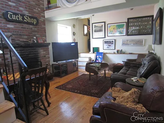 Rented by City Connections Realty | media 34