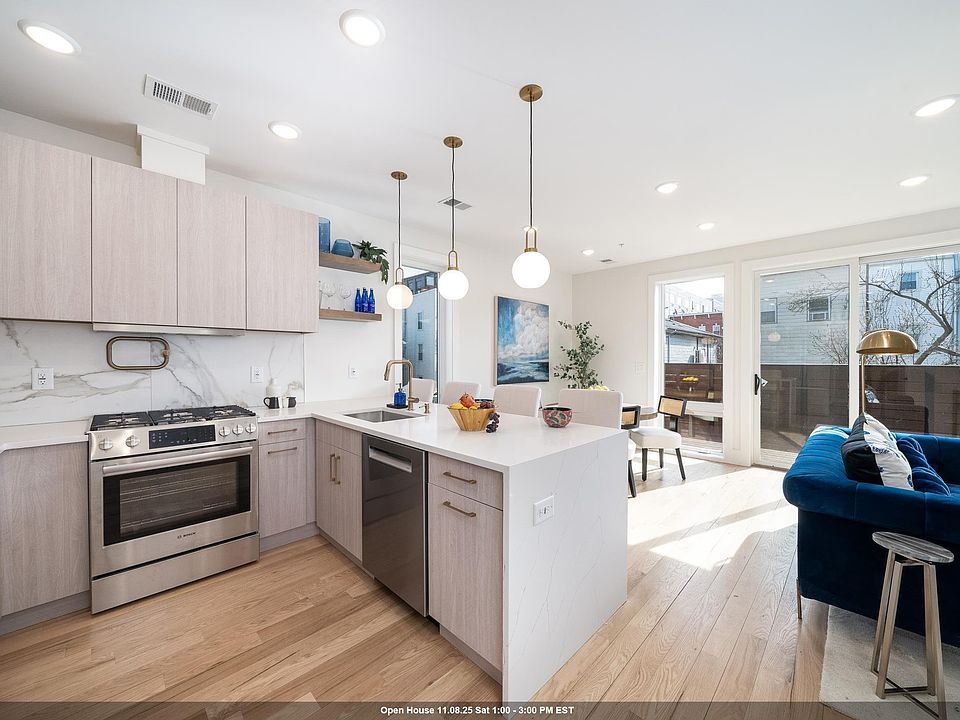 1st image of 332 Whiton St #2