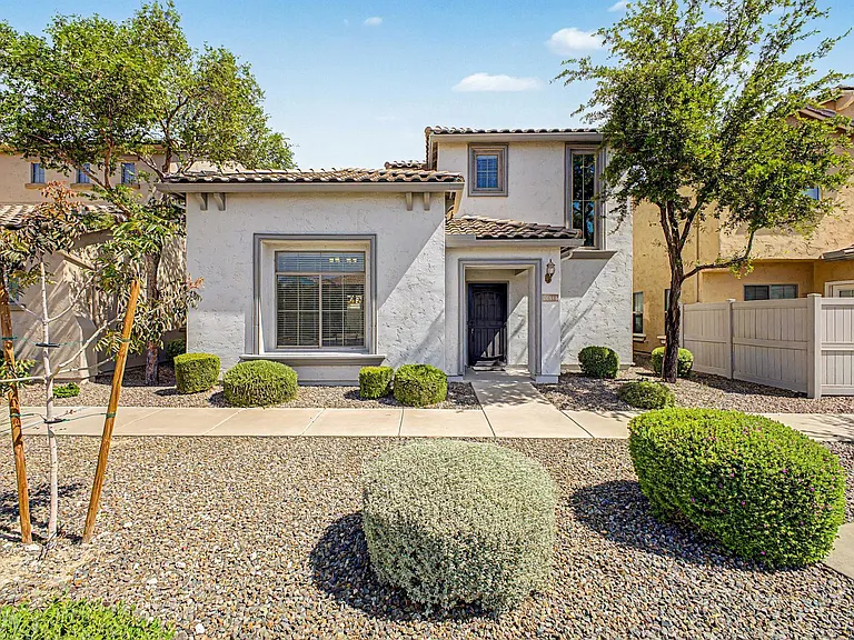 26616 N Babbling Brook Dr — Photo 1