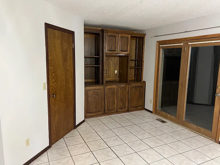 10209 Little Pond Dr — Photo 18
