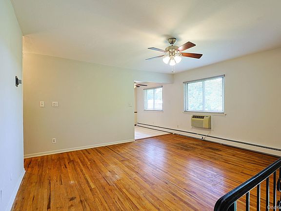 3rd image of 29 Manor Drive #29