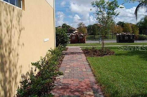 3rd image of 12082 Ginkgo Dr
