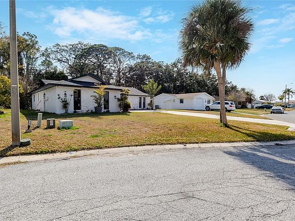 3rd image of 4876 Shell Stream Blvd