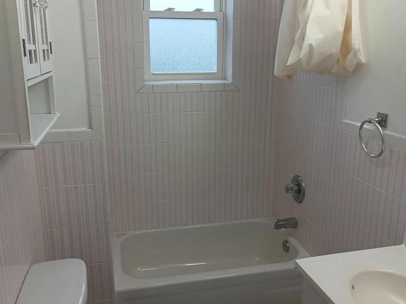 2 bed, 600 sqft, $1,750 — Photo 4