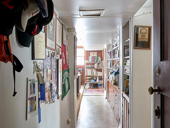 5th image of 19 Roselawn Road