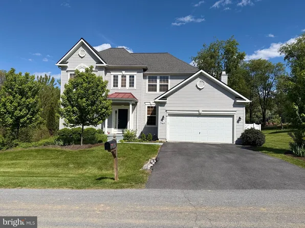 567 Rivanna Run, Falling Waters, WV 25419