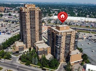 9800 NW Horton Rd SW #1506, Calgary, AB T2V 5B5