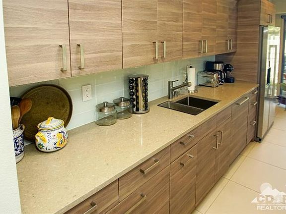 5th image of 34464 Calle Las Palmas