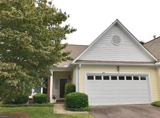 522 Sherwood Hills Dr, Winston Salem, NC 27104