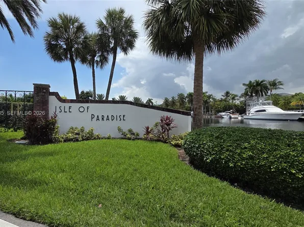 450 Paradise Isle Blvd APT 109, Hallandale Beach, FL 33009