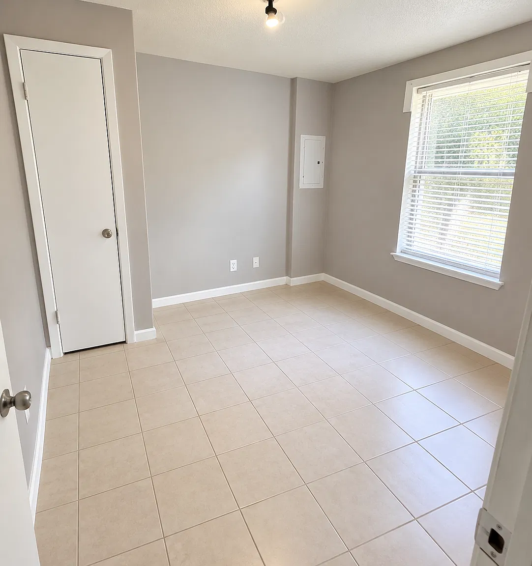 2 bed, $800 — Photo 3