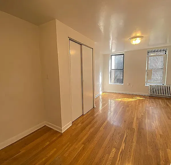 410 W 56th St #5D — Photo 3