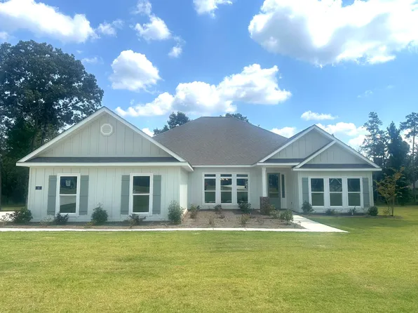 16 Wabash Way, Sumrall, MS 39482