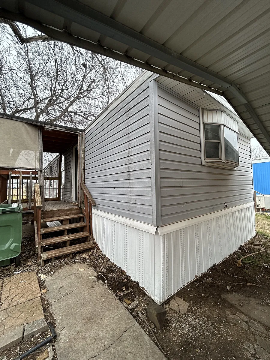 Building Photo - 400 S Ranchwood Blvd #84