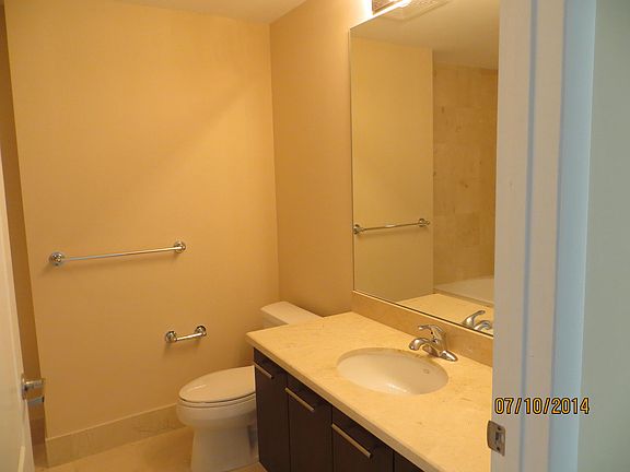 4th image of 410 Evernia St APT 407