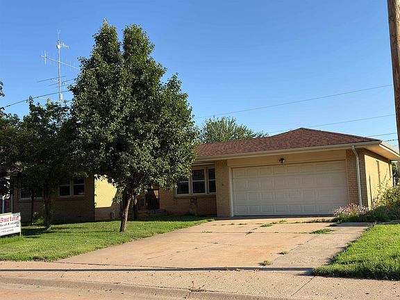 2nd image of 5830 Aspen Dr