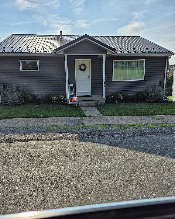 1st image of 375 Fisher Ave