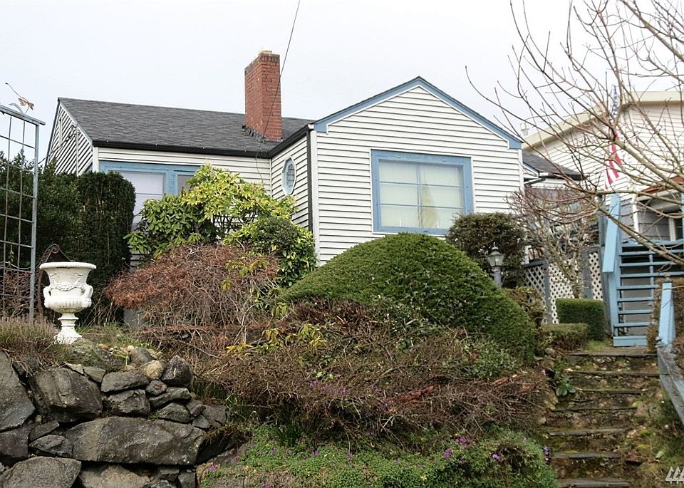 Great View Home in Tacoma's North End, sitting above Ruston Way & Pt. Ruston. Home has a 5-Year Old Roof. 