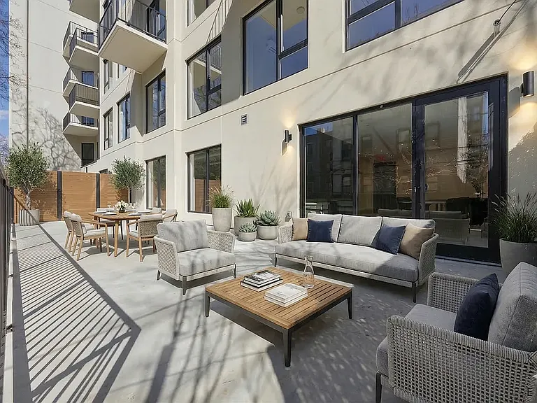 354 E 28th St #1L — Photo 1