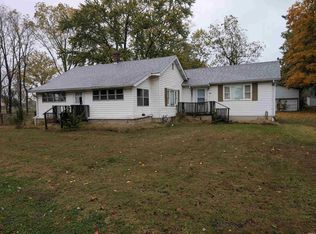 918 Greenwood St, Washington, IN 47501