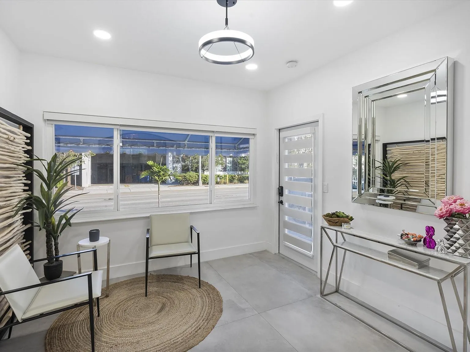 4 bed, 3.0 bath, 1851 sqft, $7,400 — Photo 3