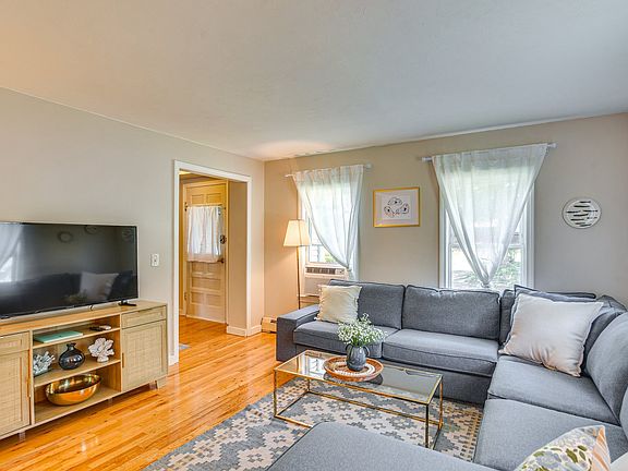 2nd image of 2 Hazard St #1