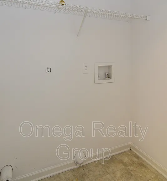 1030 Lexington Dr — Photo 16