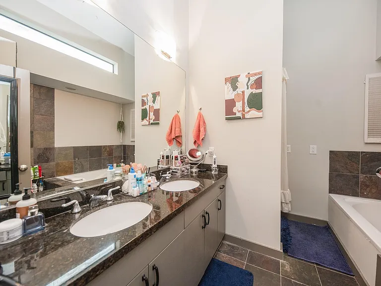 1535 Birdsall St #C — Photo 23