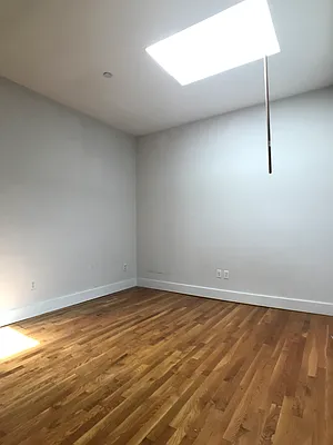 Rented by City Vista Inc | media 62