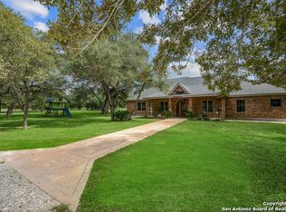 184 County Road 7725, Natalia, TX 78059