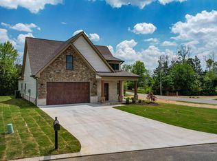 302 Kings Cove Ct NW, Cleveland, TN 37312