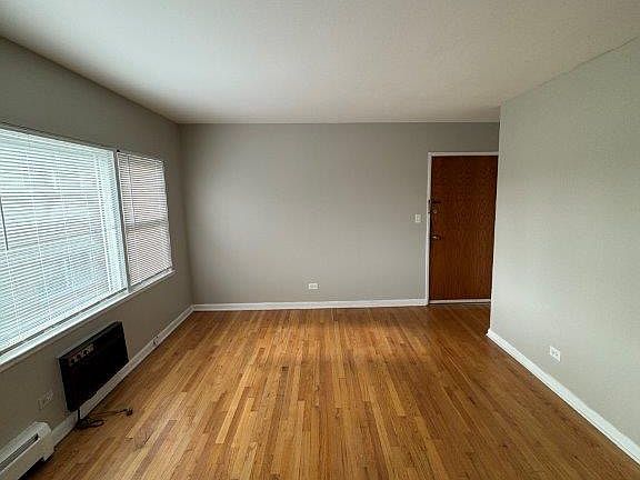 3rd image of 4249 N Kedvale Ave #12