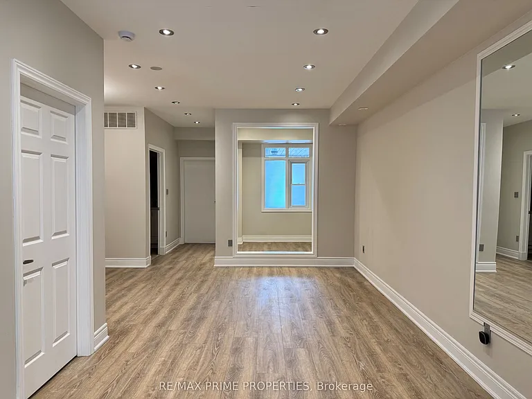 2929 Bur Oak Ave #MAIN — Photo 19