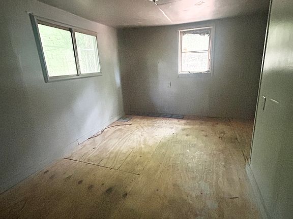 2nd image of 414 Hortman Ave