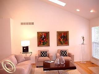4th image of 40778 Lenox Park Dr #3