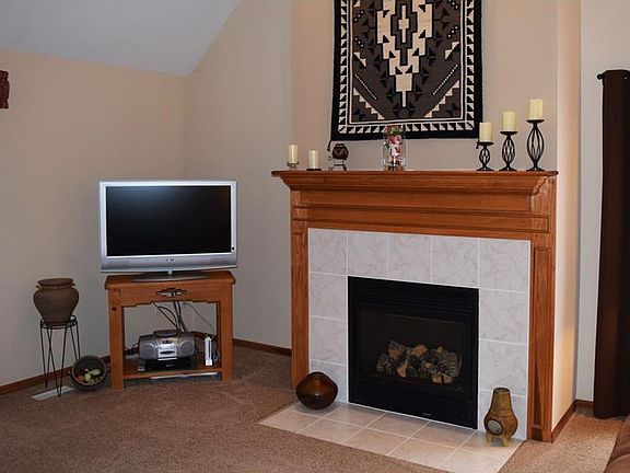 2nd image of 386 Northcoast Pointe Dr #4