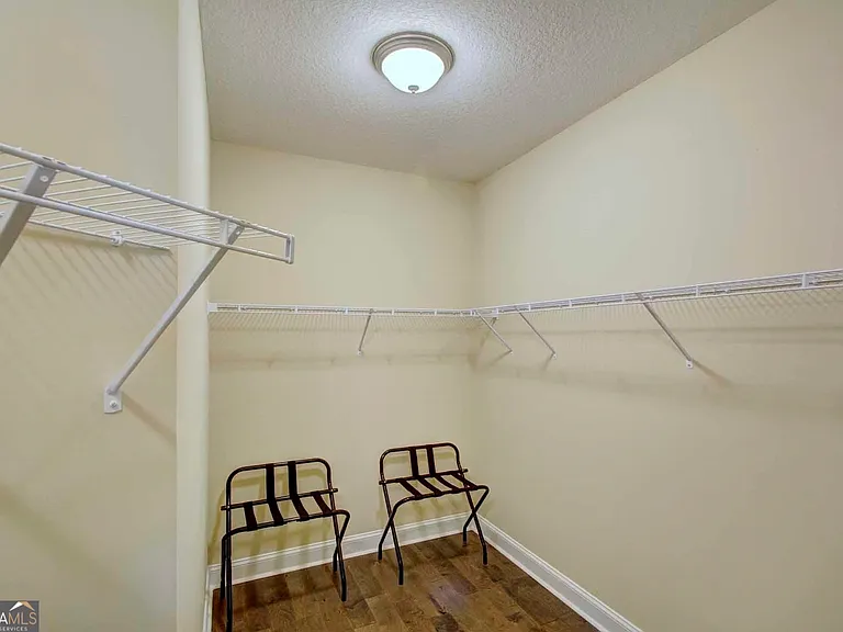 205 Mariners Cir — Photo 28