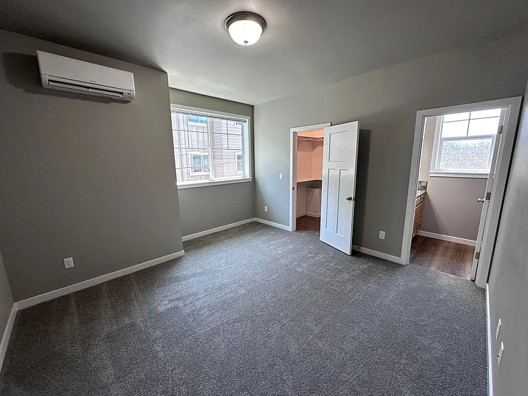 338 E 12th Ave — Photo 20