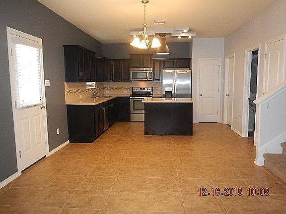 3rd image of 3415 Rusack Dr