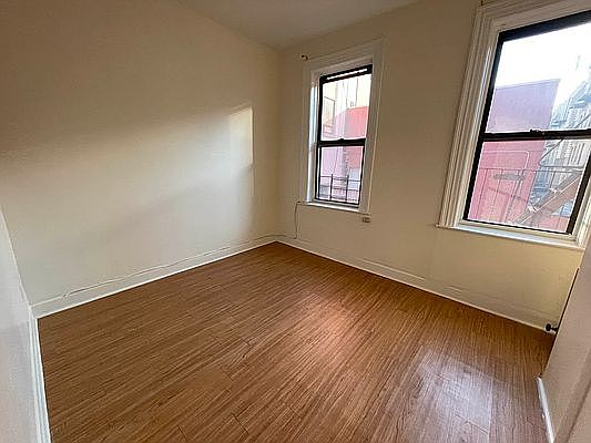 3rd image of 37-10 Astoria Blvd S #3