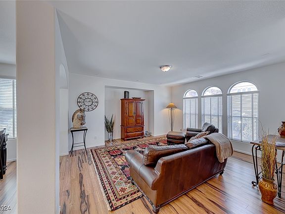 3rd image of 7263 Burnett Ave