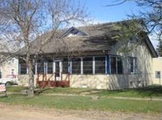 308 Maple Ave SE, Highmore, SD 57345