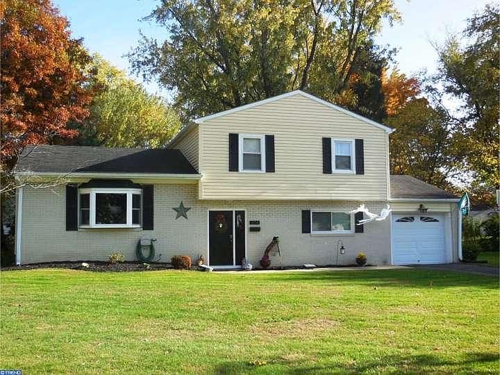 1st image of 414 Sunset Dr