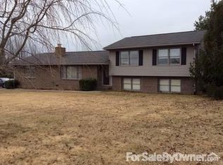 1026 Morehead Ln, Pulaski, VA 24301