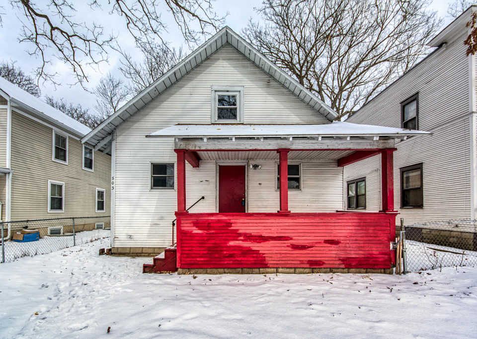 1st image of 503 Oakdale St SE