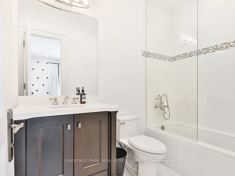 182 Saint Leonards Ave — Photo 33