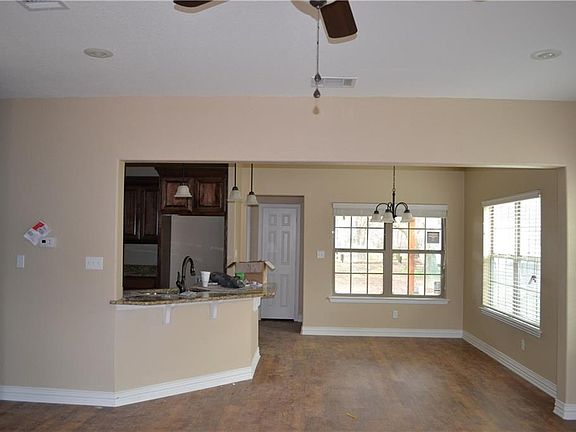 2nd image of 609 Franklin Ave