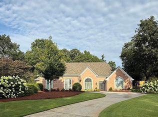 350 Wexford Gln, Roswell, GA 30075