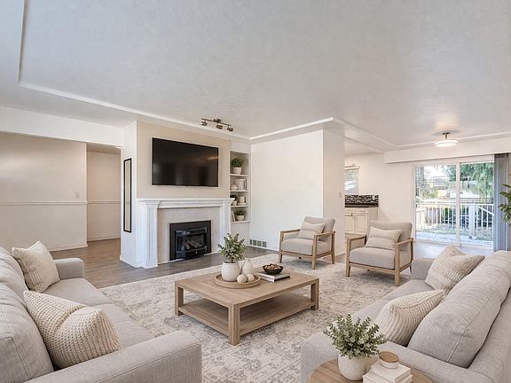 2nd image of 760 Grover Ave