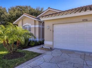 5956 Rachele Dr, Sarasota, FL 34243